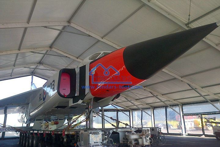 Dav Hlau Hangar Tsev Pheebsuab